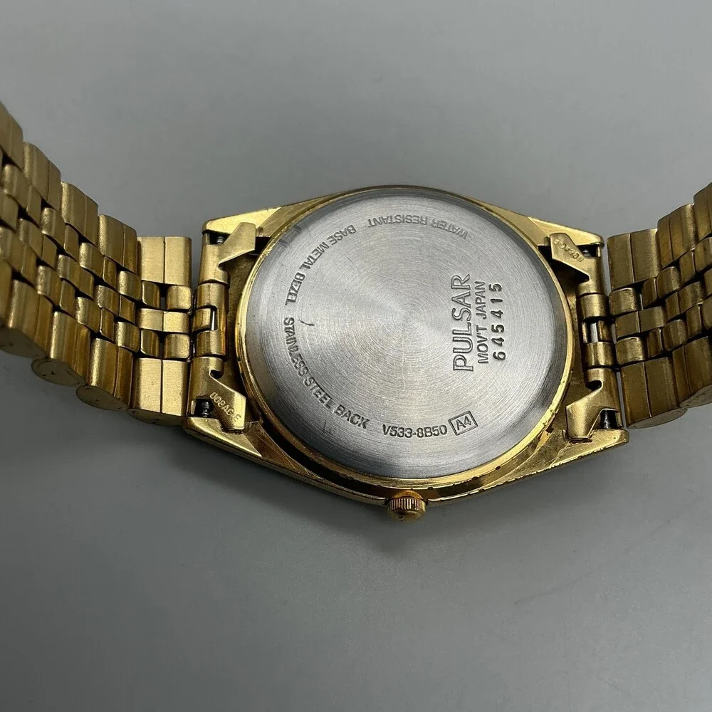 Vintage Pulsar V533-8B50 Mens Watch 35mm Gold Tone Day Date New Battery 7.5